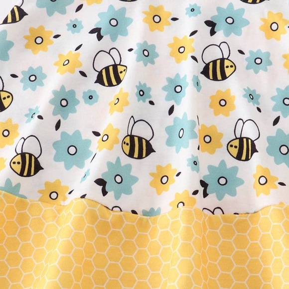 Bee Ruffle Dress - Picture 3 of 4